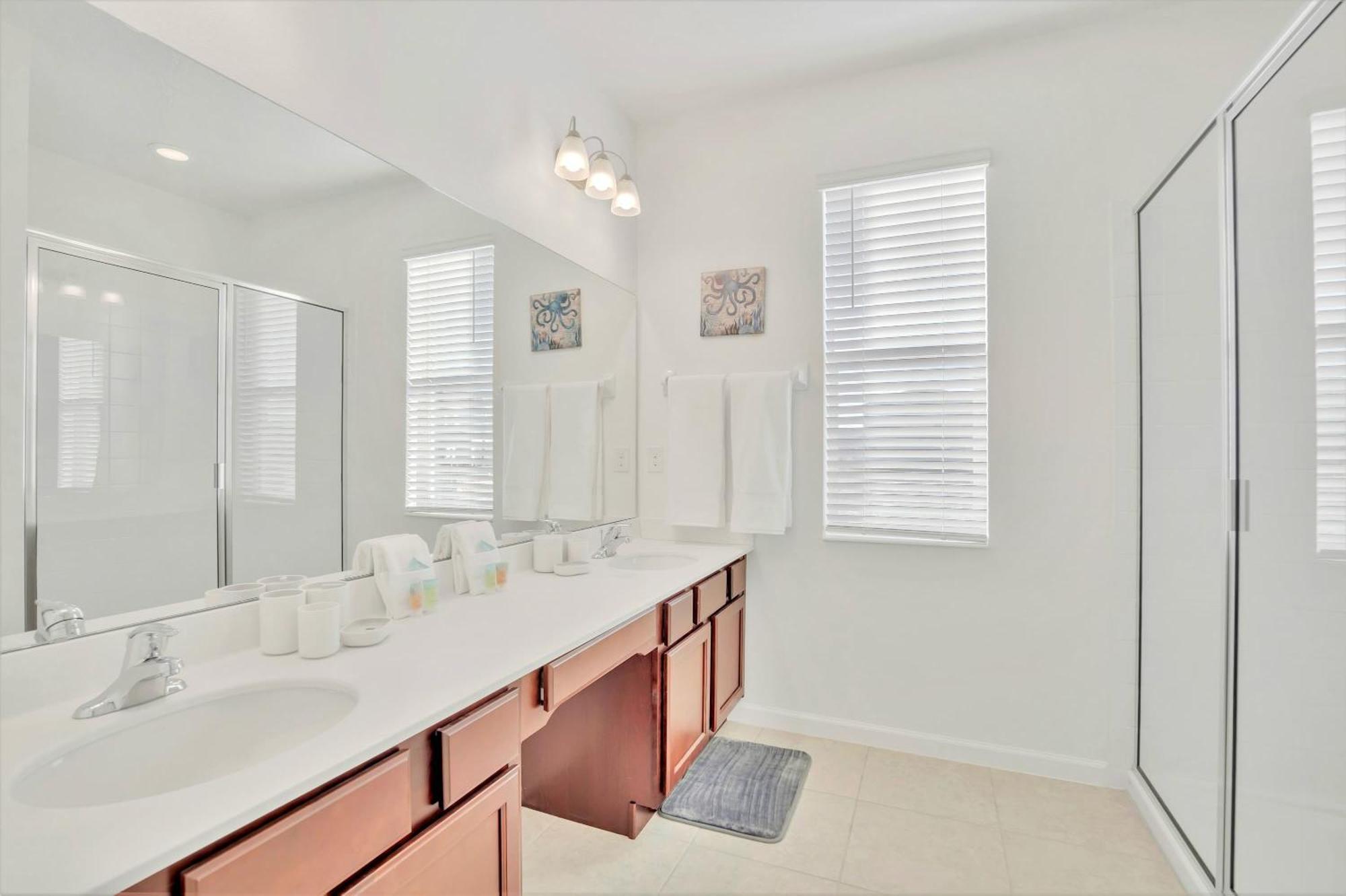 Holiday home 8br Family With Private Pool & Theatre Kissimmee
